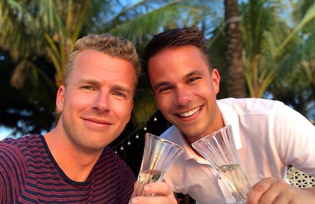 RTL Boulevard-reporter Aran Bade vraagt vriend ten huwelijk